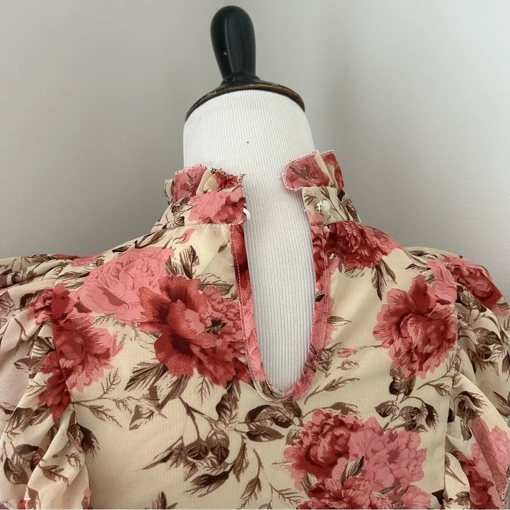Floral Ruffle Blouse - Picture 4 of 7